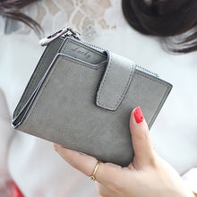 Load image into Gallery viewer, Small Female Purse