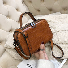 Load image into Gallery viewer, Crossbody Bag
